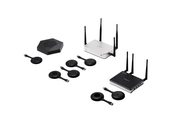 Infobit iShare-S21 iShare vezeték nélküli tartalommegosztó adóegység, 2-in-1: USB-C és HDMI.