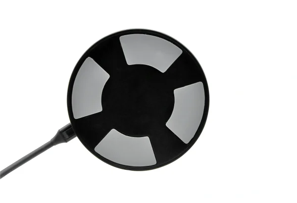 Infobit iSpeaker-M100 Omnidirekcionális USB mikrofon. 6m beszéd vételi távolság, zajszűrés.