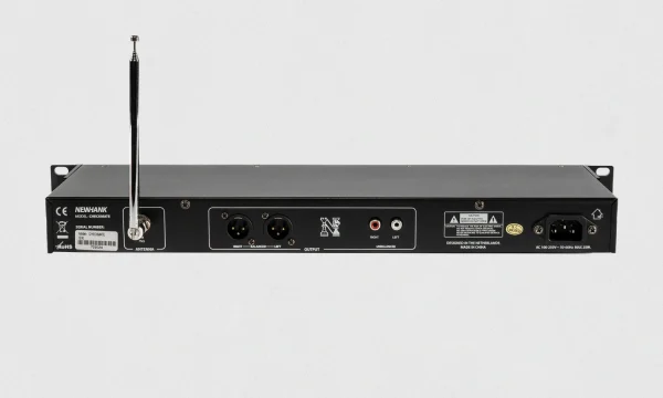 Newhank CHECKMATE USB/BT/FM/ média lejátszó, tartozék távvezérlő, XLR és RCA kimenetek